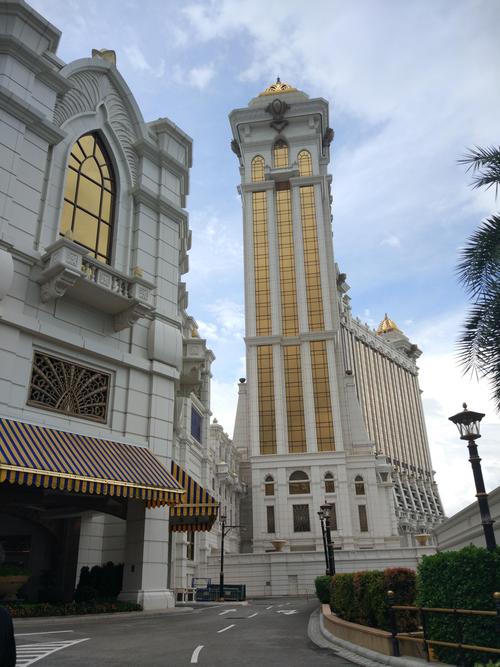 2025澳门天天开奖大全和两个女首富杠起来了与两个女首富杠起来了小说