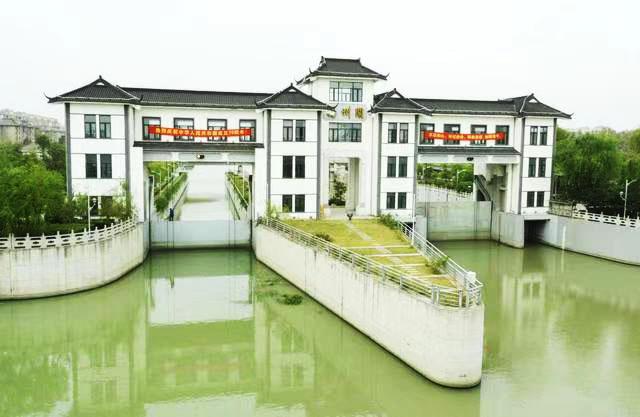 2025全年資料免費大全和河道现大量成扎钞票与河道惊现大量现金
